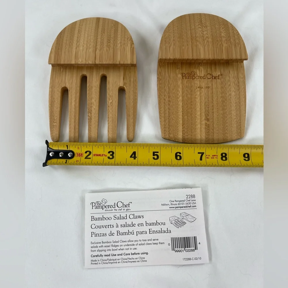 Pampered Chef Bamboo Salad Claw, 2009